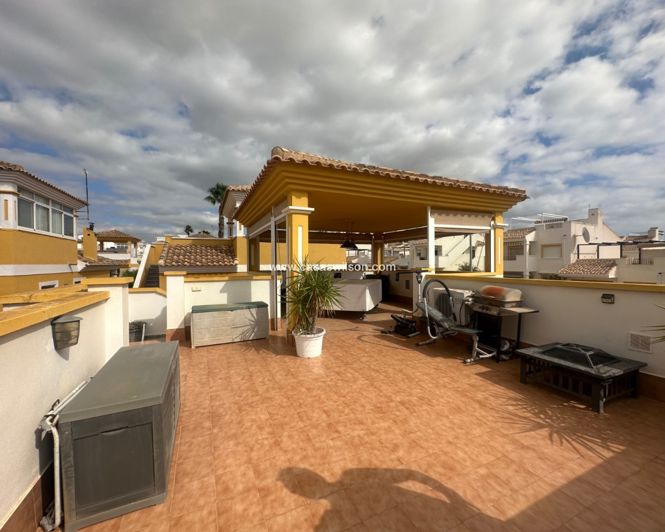 Image No.23-2 Bed Property for sale