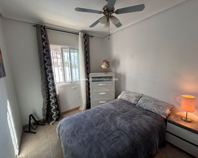 Image No.26-Villa de 2 chambres à vendre à Orihuela