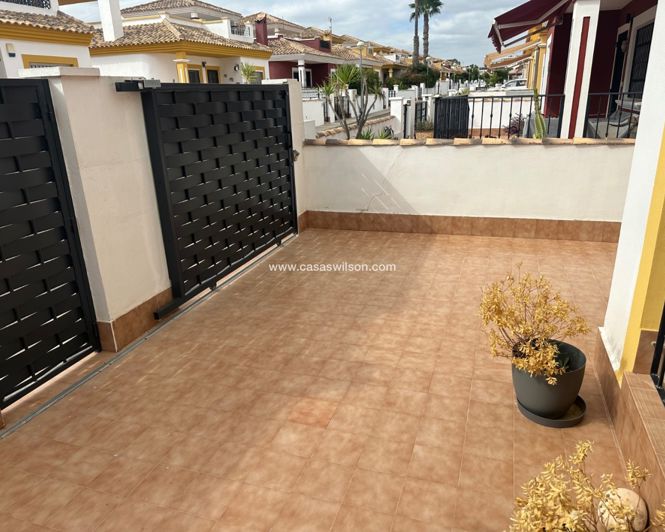 Image No.27-2 Bed Property for sale