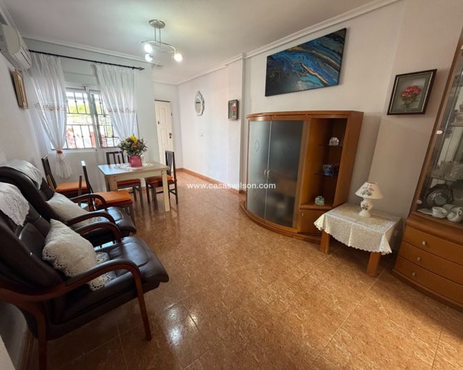 Image No.8-Appartement de 2 chambres à vendre à Orihuela Costa