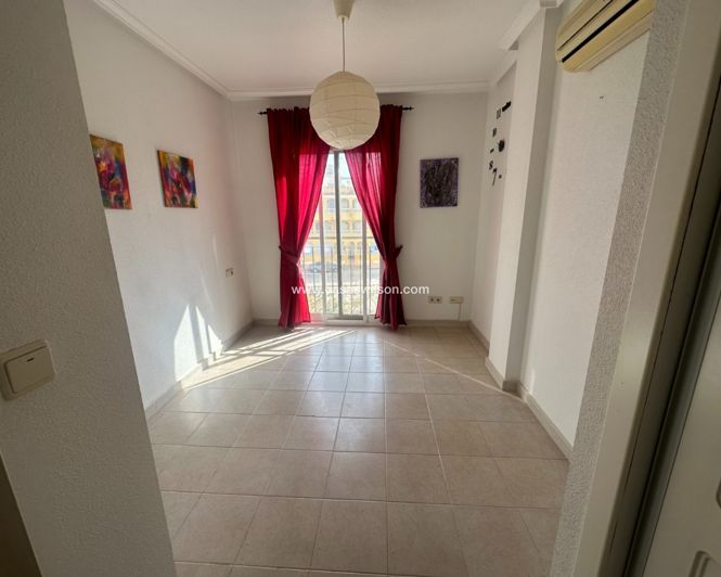 Image No.16-2 Bed Apartment for sale