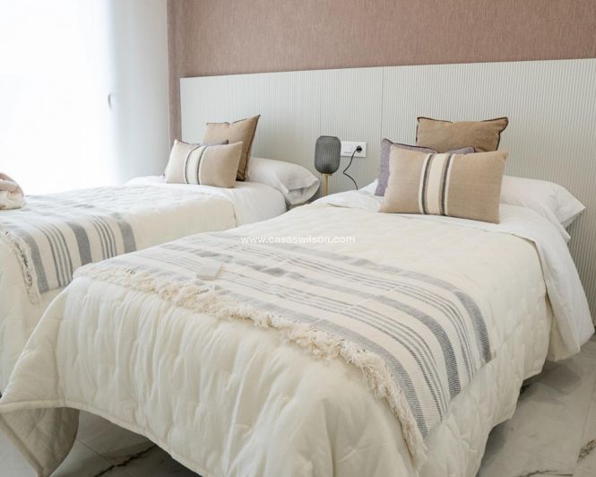 Image No.28-3 Bed Villa for sale