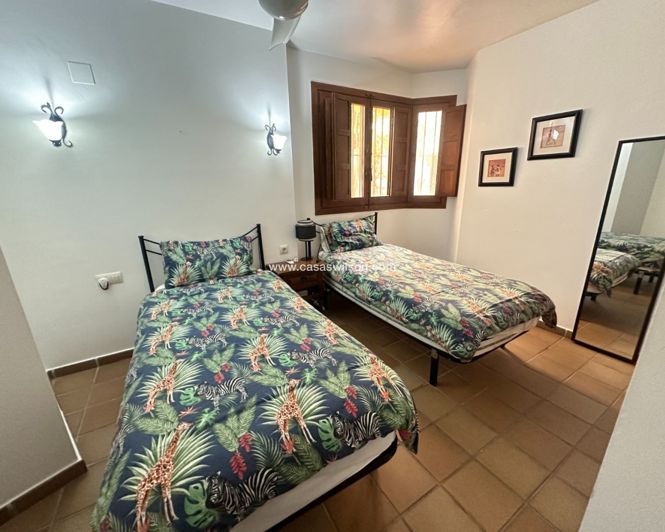 Image No.17-2 Bed Apartment for sale