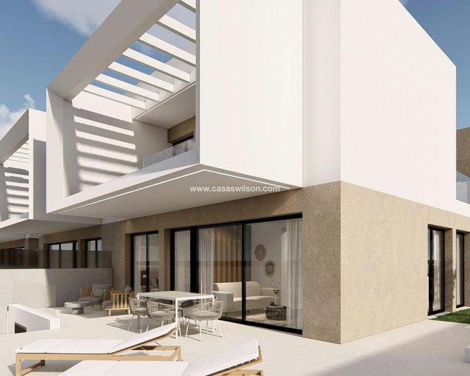 Image No.2-3 Bed Townhouse for sale