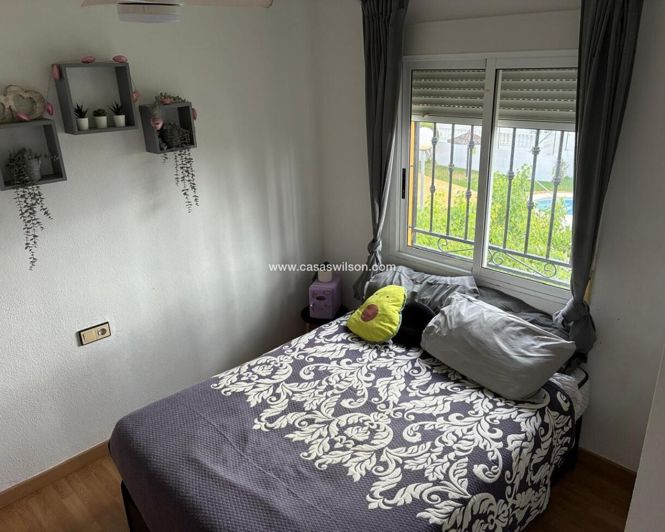 Image No.21-2 Bed Apartment for sale