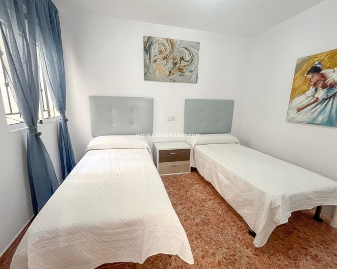 Image No.21-Appartement de 2 chambres à vendre à Alicante