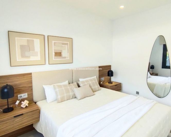 Image No.11-3 Bed Villa for sale