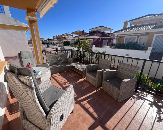 Image No.4-3 Bed Property for sale