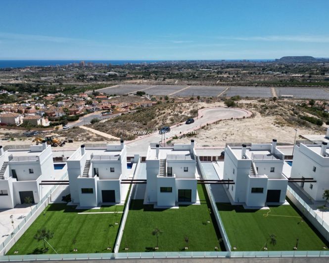 Image No.24-3 Bed Villa for sale