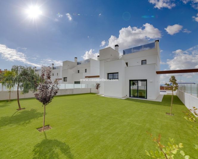 Image No.6-3 Bed Villa for sale