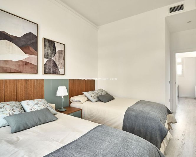 Image No.23-3 Bed Apartment for sale