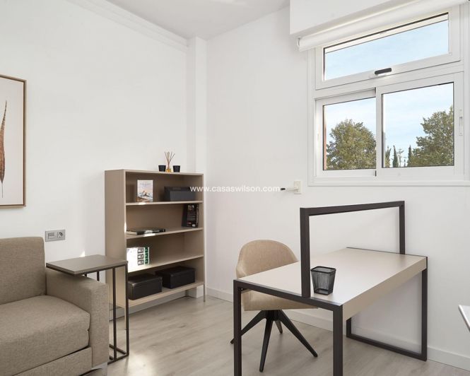 Image No.25-3 Bed Apartment for sale