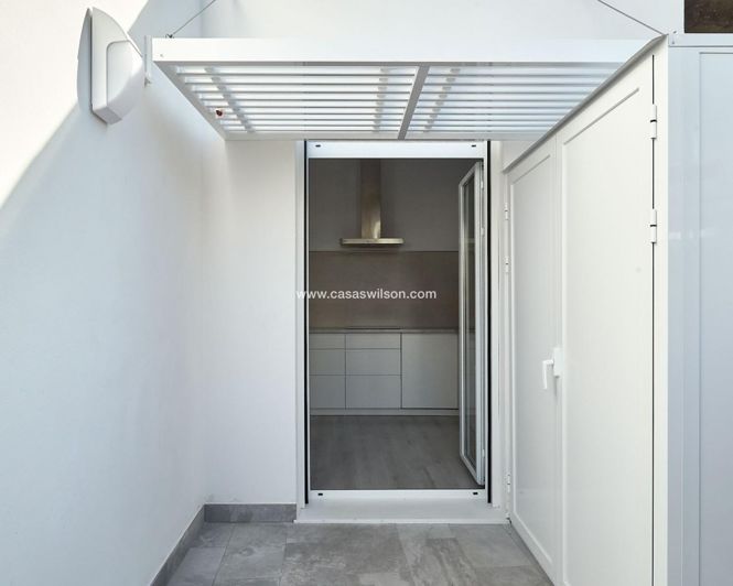 Image No.35-3 Bed Apartment for sale