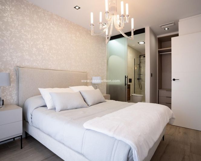 Image No.23-2 Bed Bungalow for sale