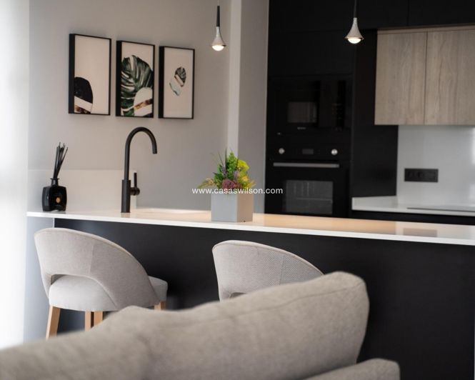 Image No.50-2 Bed Bungalow for sale