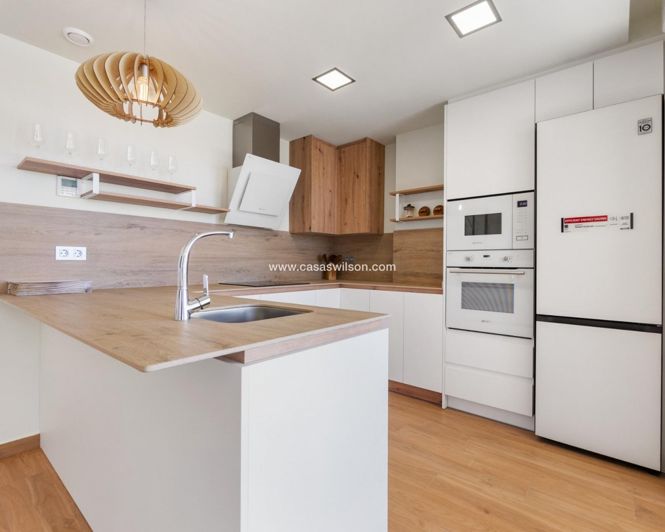 Image No.4-3 Bed Villa for sale