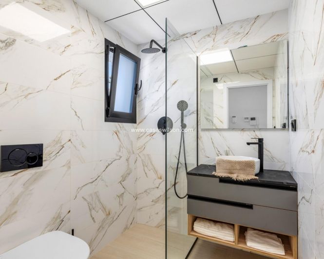 Image No.28-2 Bed Apartment for sale