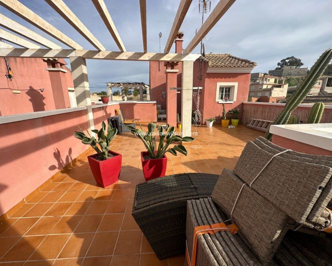 Image No.27-3 Bed Townhouse for sale