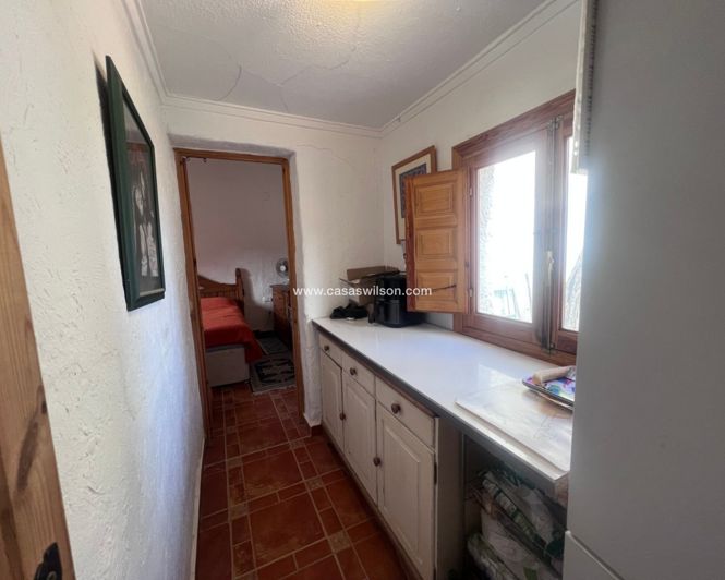 Image No.13-2 Bed Property for sale