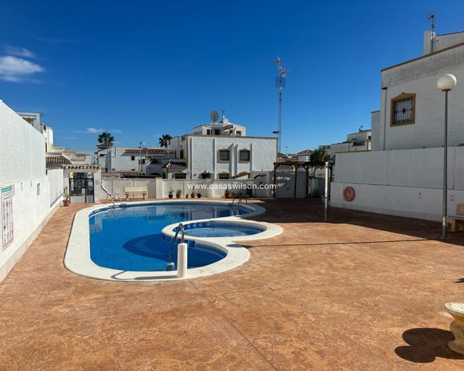 Image No.2-Maison de ville de 3 chambres à vendre à Orihuela