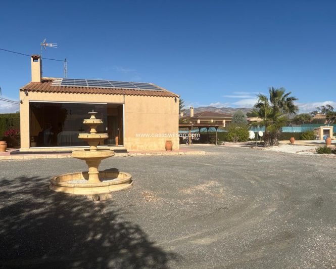 Image No.18-3 Bed Villa for sale