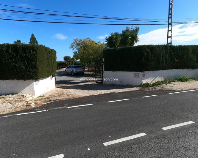 Image No.2-3 Bed Villa for sale