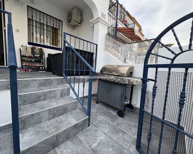 Image No.3-Bungalow de 3 chambres à vendre à Playa Flamenca