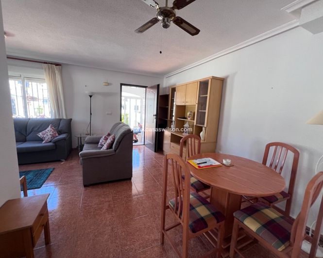 Image No.10-3 Bed House for sale