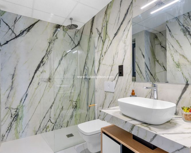 Image No.22-3 Bed Apartment for sale