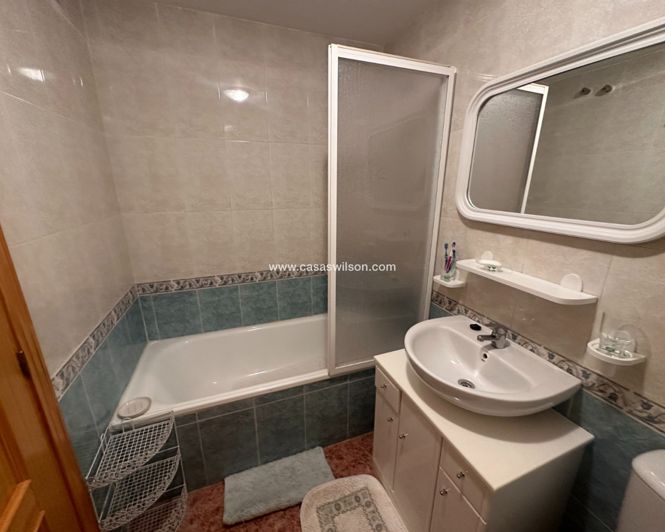 Image No.16-2 Bed Apartment for sale