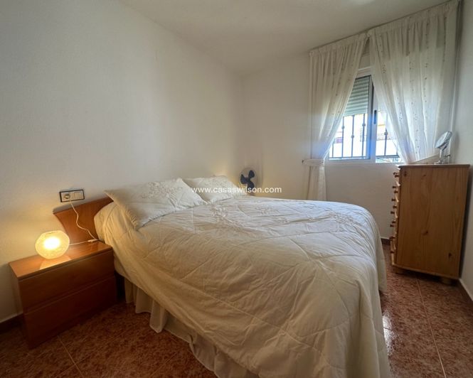 Image No.18-2 Bed Apartment for sale