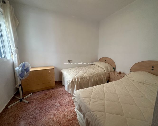 Image No.20-2 Bed Apartment for sale