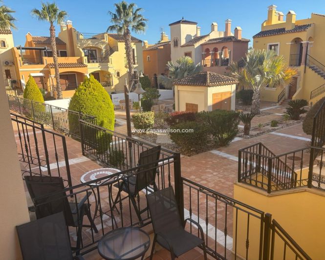 Image No.9-3 Bed Townhouse for sale