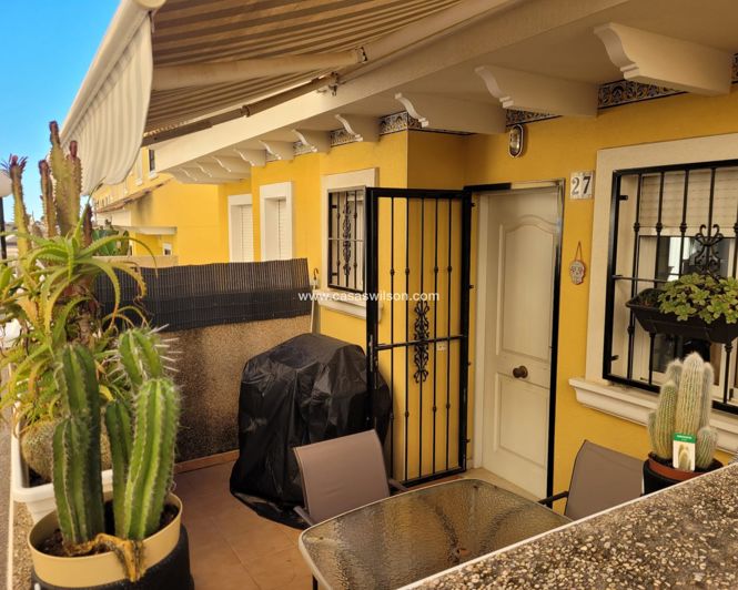 Image No.4-2 Bed Townhouse for sale