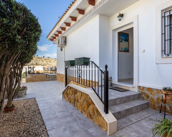 Image No.3-Villa de 3 chambres à vendre à Bigastro