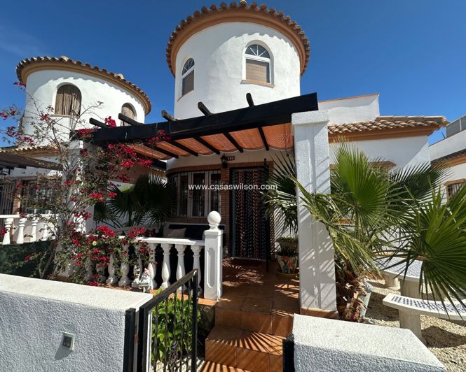 Image No.3-Villa de 3 chambres à vendre à Guardamar del Segura