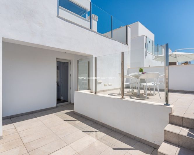 Image No.23-3 Bed Villa for sale