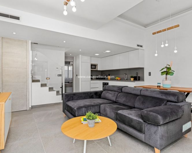 Image No.7-3 Bed Villa for sale