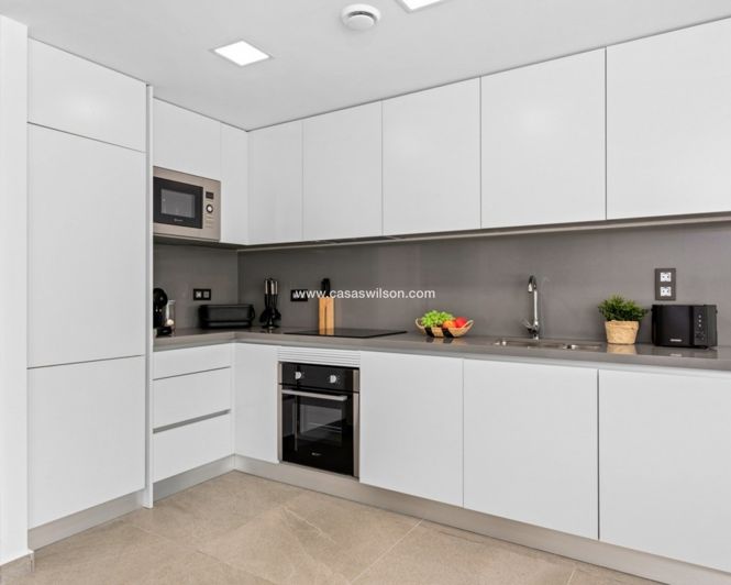 Image No.8-3 Bed Villa for sale