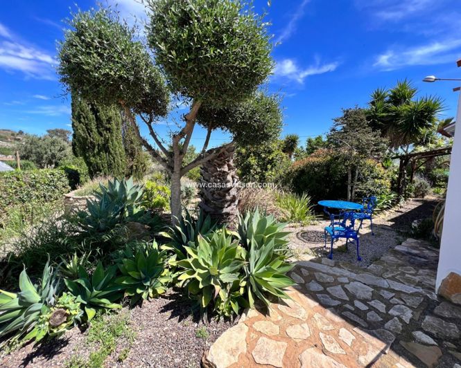 Image No.22-2 Bed Property for sale