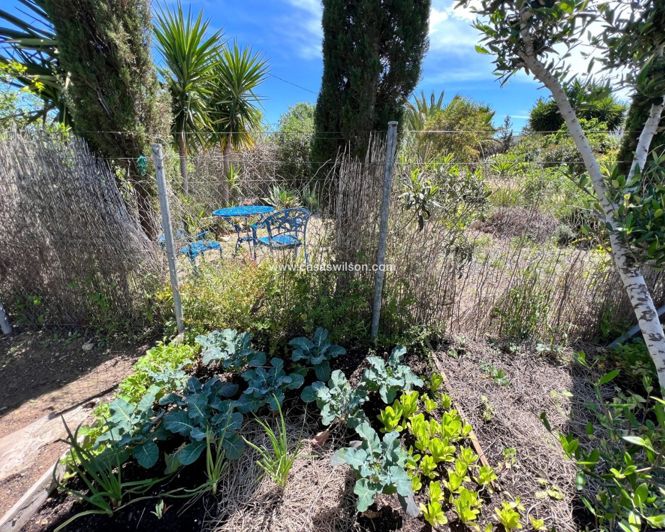 Image No.25-2 Bed Property for sale