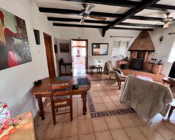 Image No.3-2 Bed Property for sale