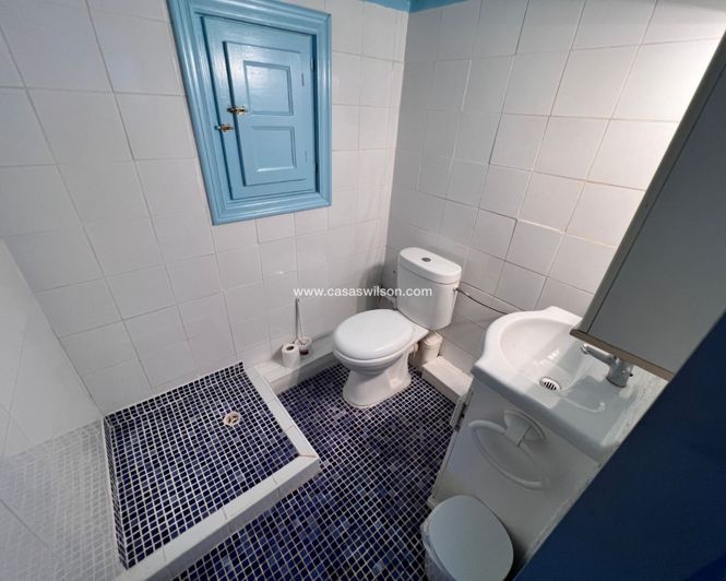 Image No.33-2 Bed Property for sale