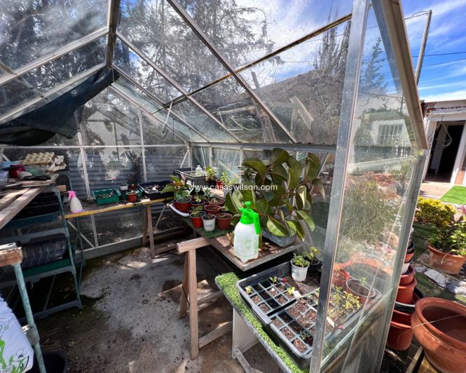 Image No.35-2 Bed Property for sale