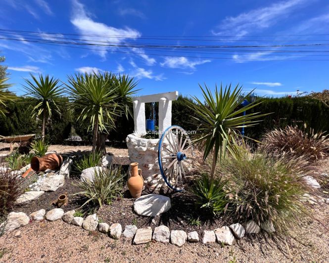 Image No.43-2 Bed Property for sale