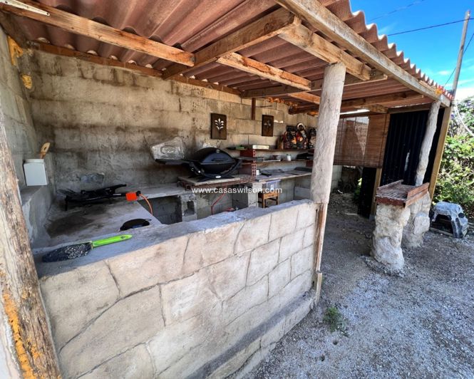 Image No.44-2 Bed Property for sale