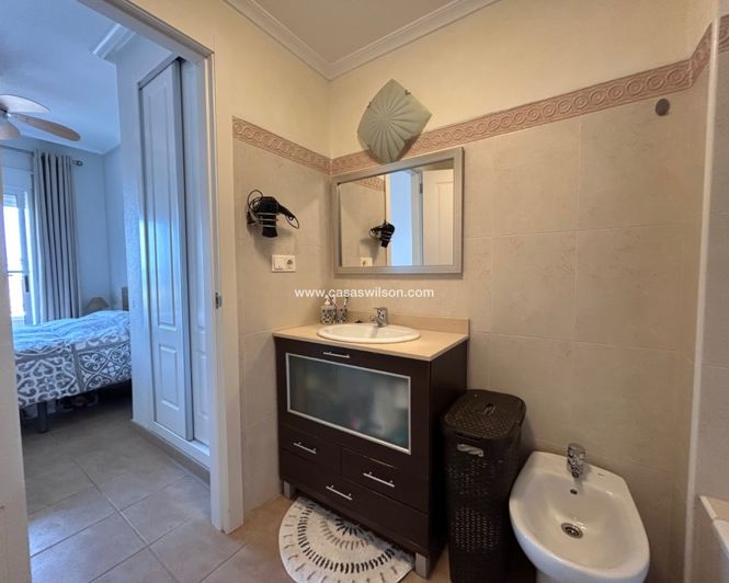 Image No.30-2 Bed Apartment for sale