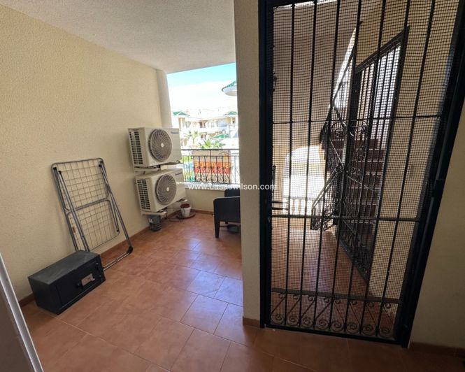 Image No.4-2 Bed Apartment for sale