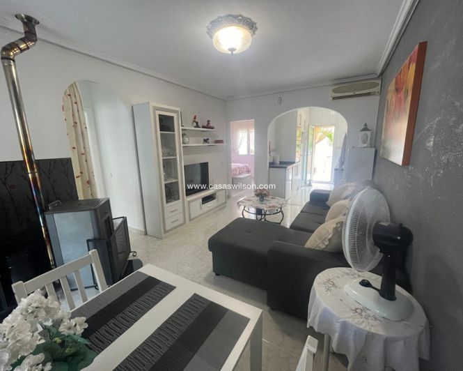 Image No.11-2 Bed Townhouse for sale