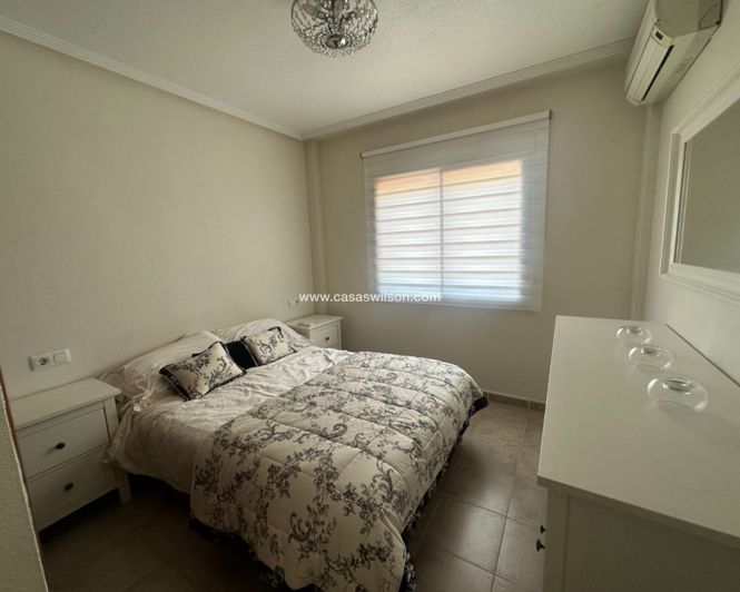 Image No.18-3 Bed Apartment for sale